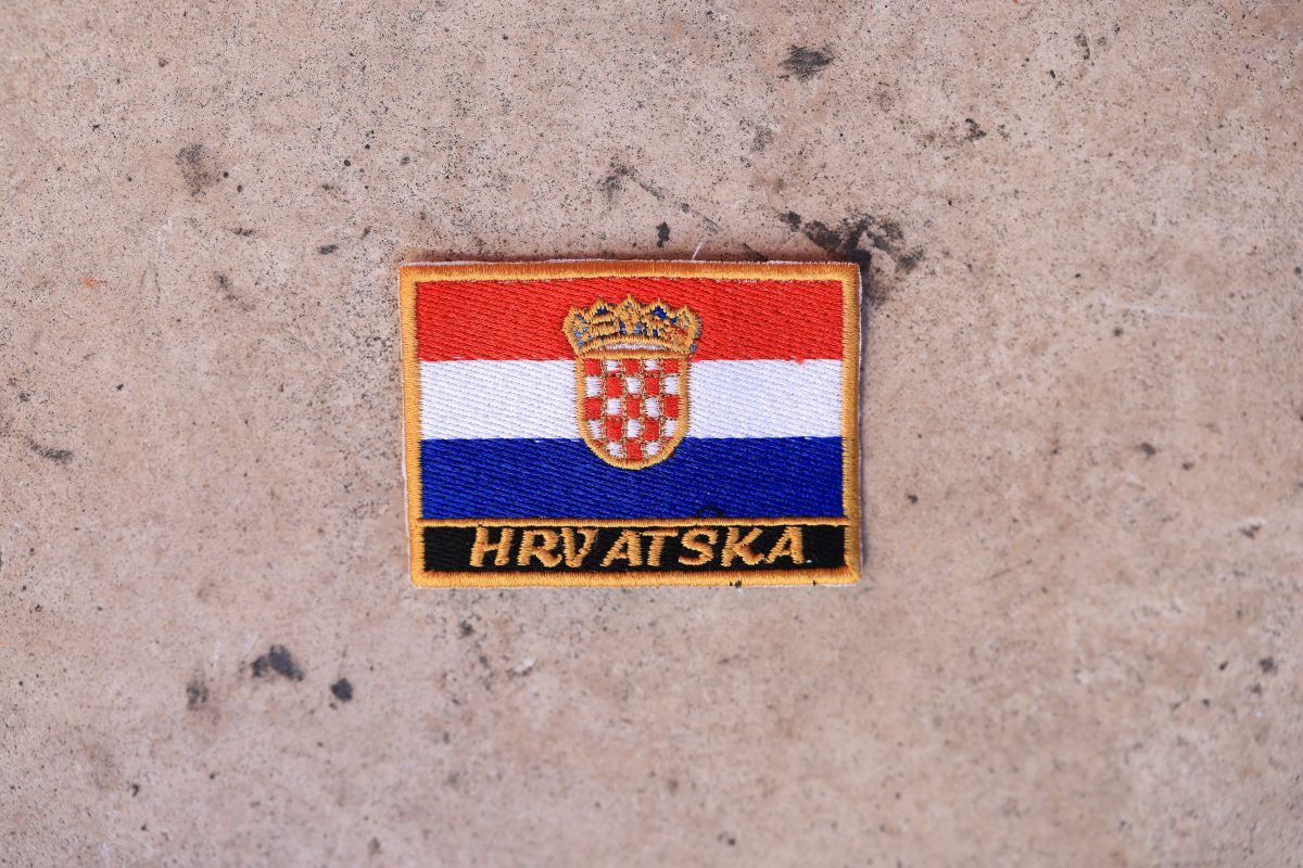 Prisivac Zastava Hrvatska 120 2