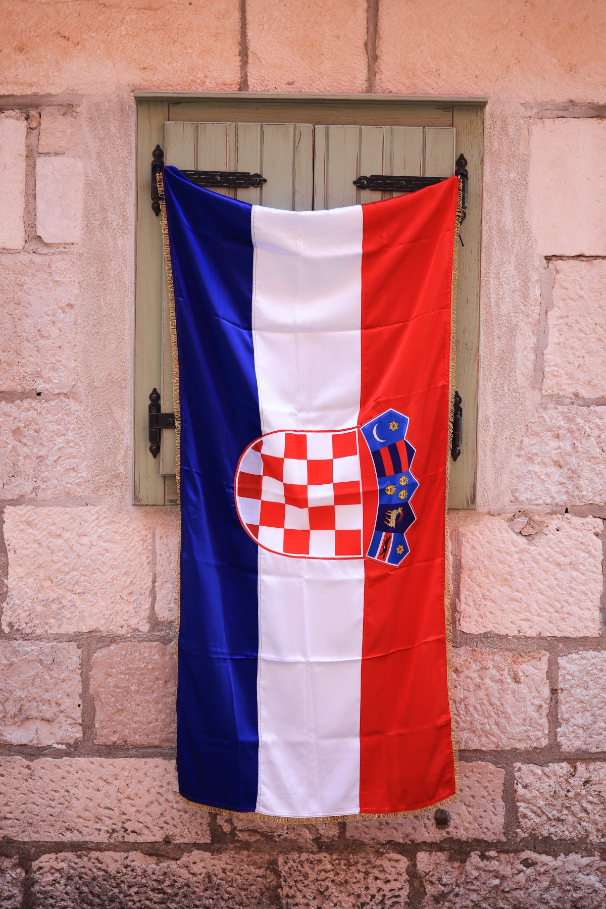 Zastava Republike Hrvatske 090
